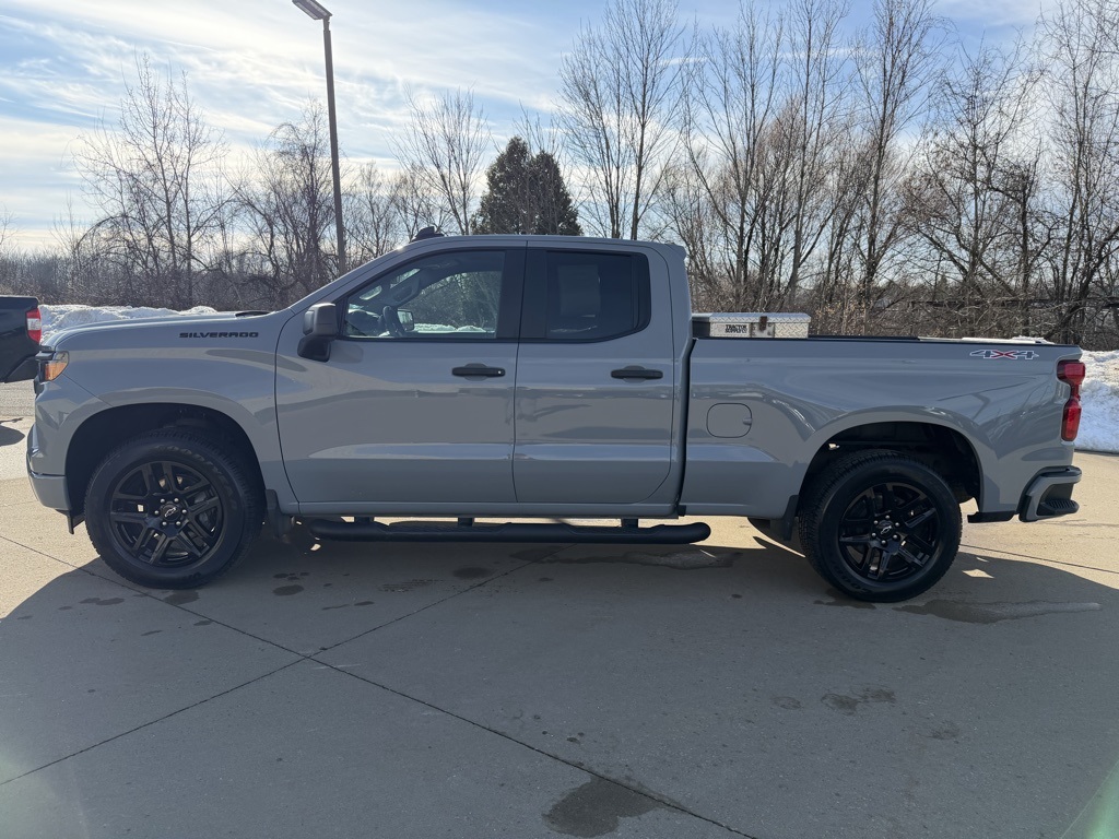 used 2024 Chevrolet Silverado 1500 car, priced at $33,903