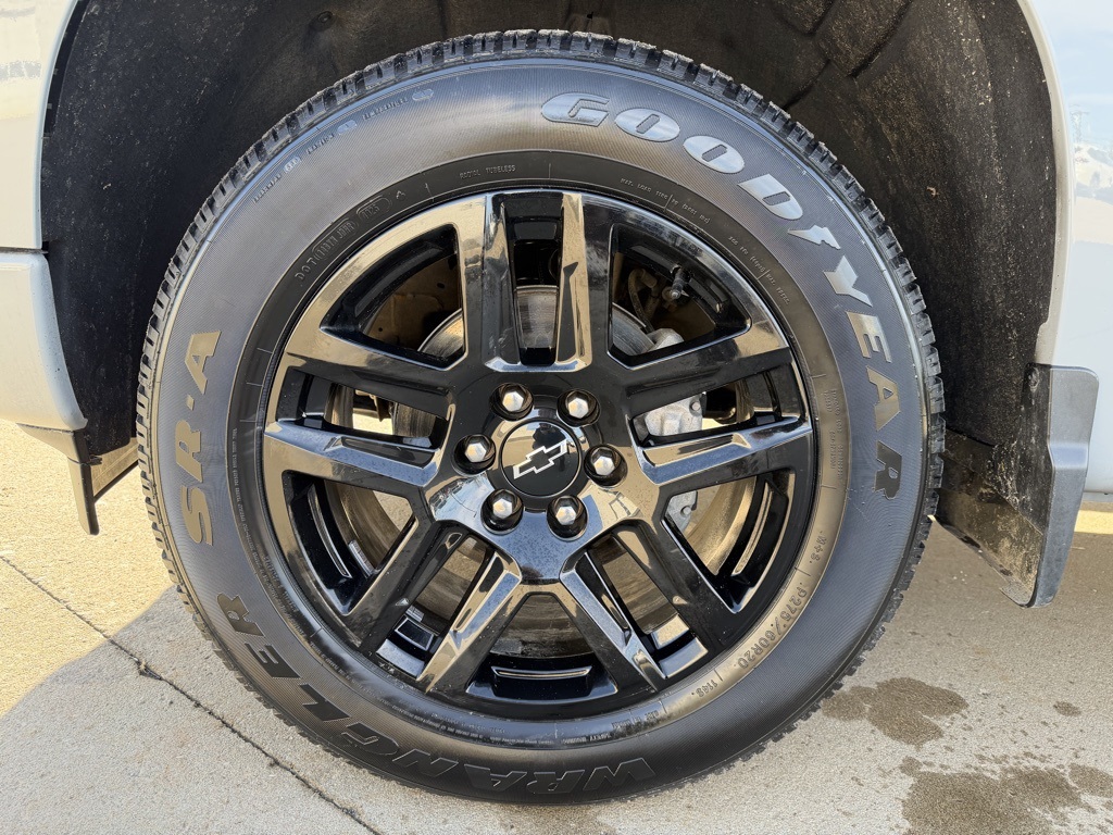 used 2024 Chevrolet Silverado 1500 car, priced at $33,903