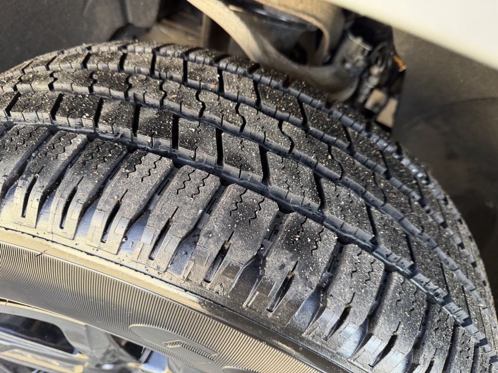 used 2024 Chevrolet Silverado 1500 car, priced at $33,903