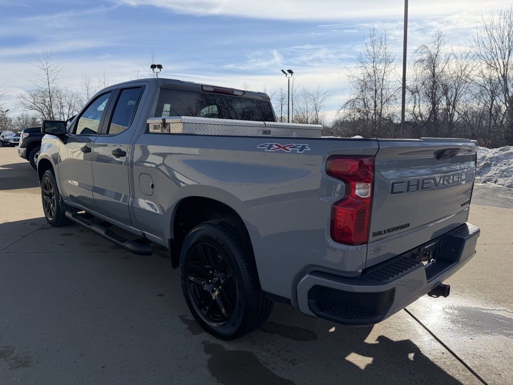 used 2024 Chevrolet Silverado 1500 car, priced at $33,903