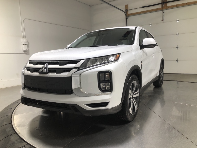 2025 Mitsubishi Outlander Sport ES SE LE photo 3