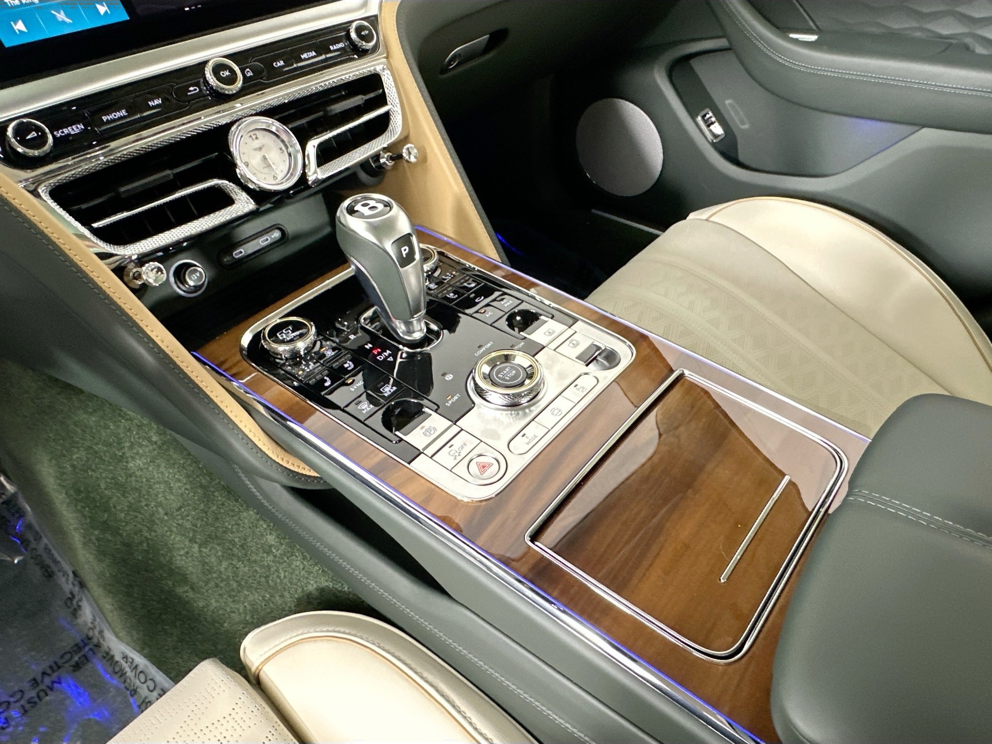 new 2026 Bentley Flying Spur car