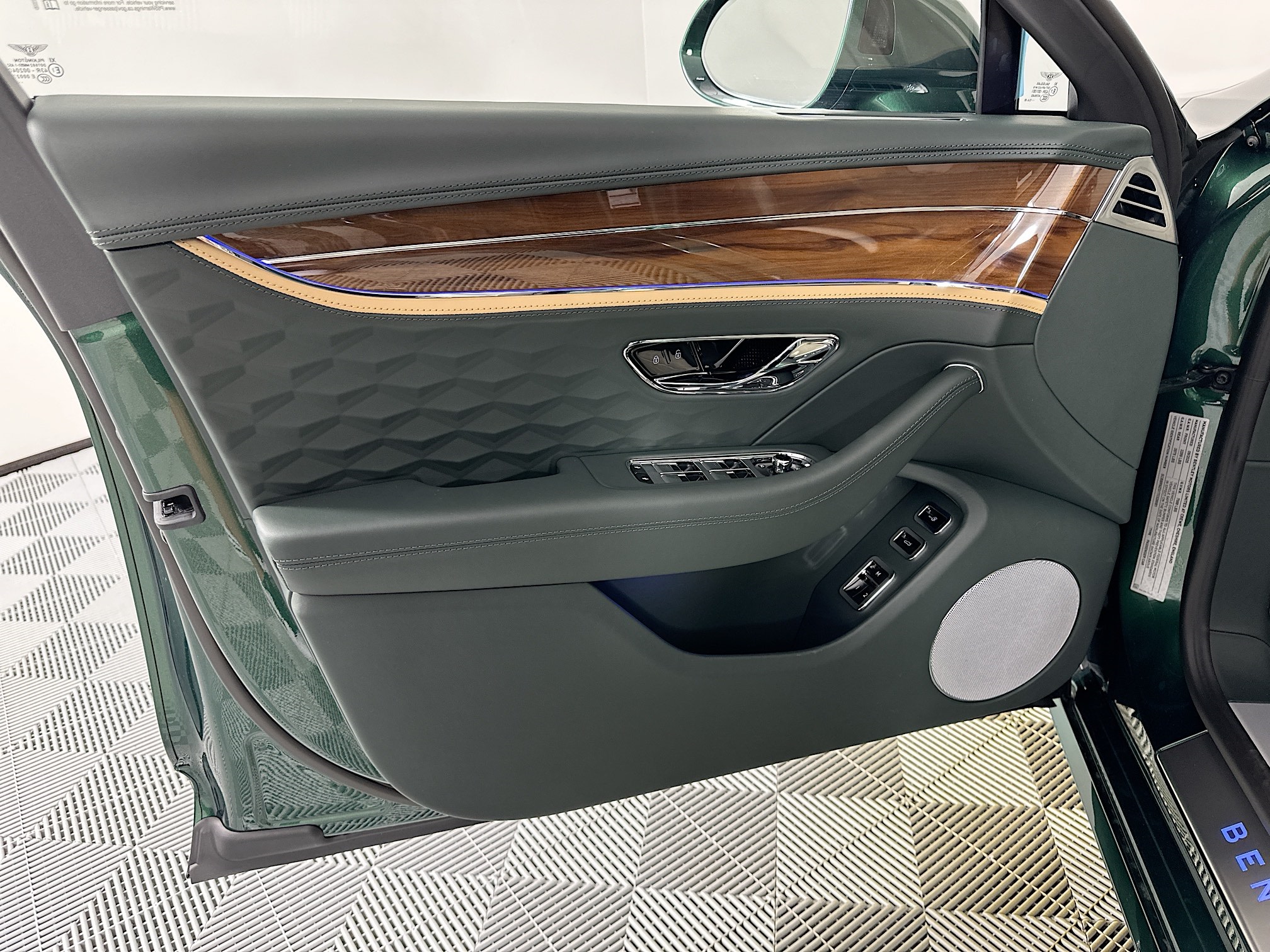 new 2026 Bentley Flying Spur car