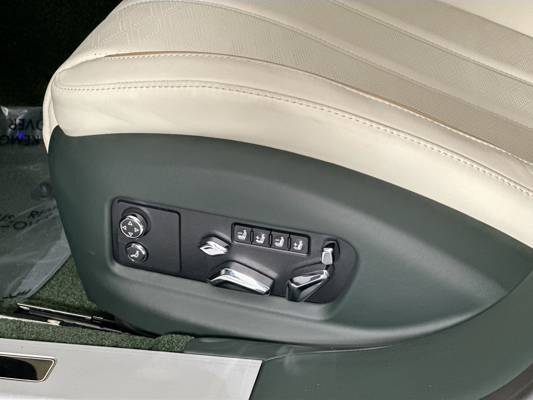 new 2026 Bentley Flying Spur car