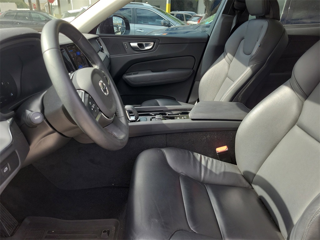 used 2024 Volvo XC60 car, priced at $30,495
