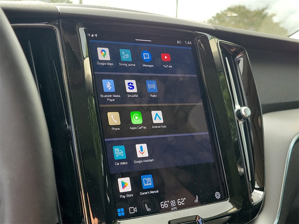 used 2024 Volvo XC60 car, priced at $30,495