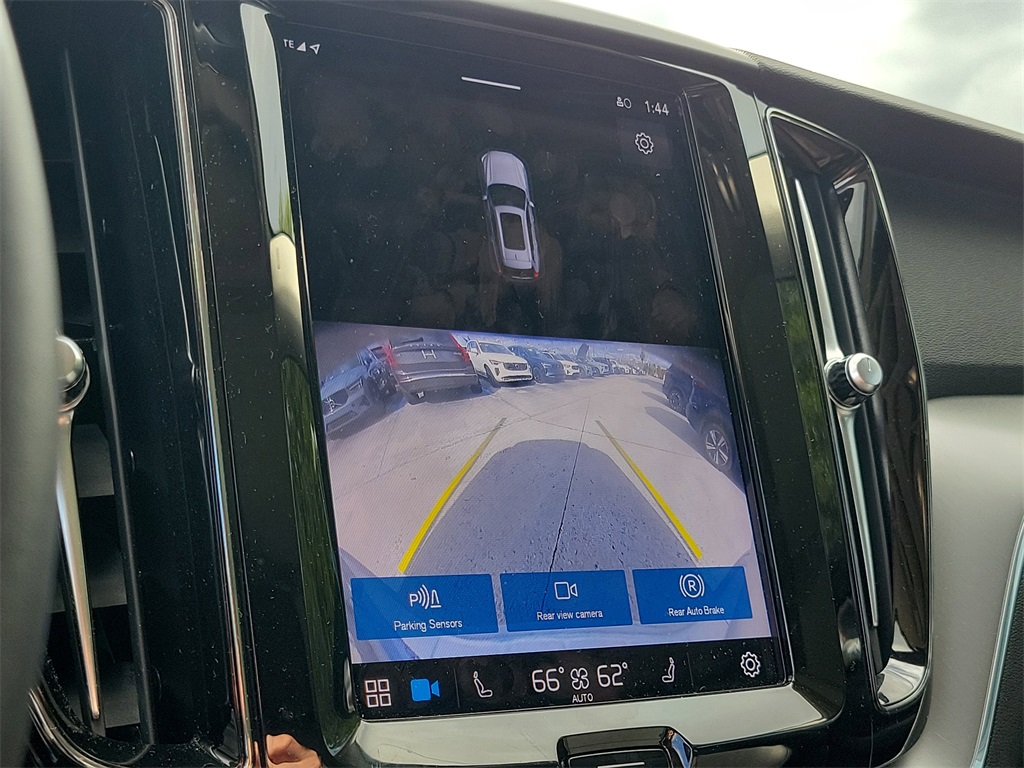 used 2024 Volvo XC60 car, priced at $30,495