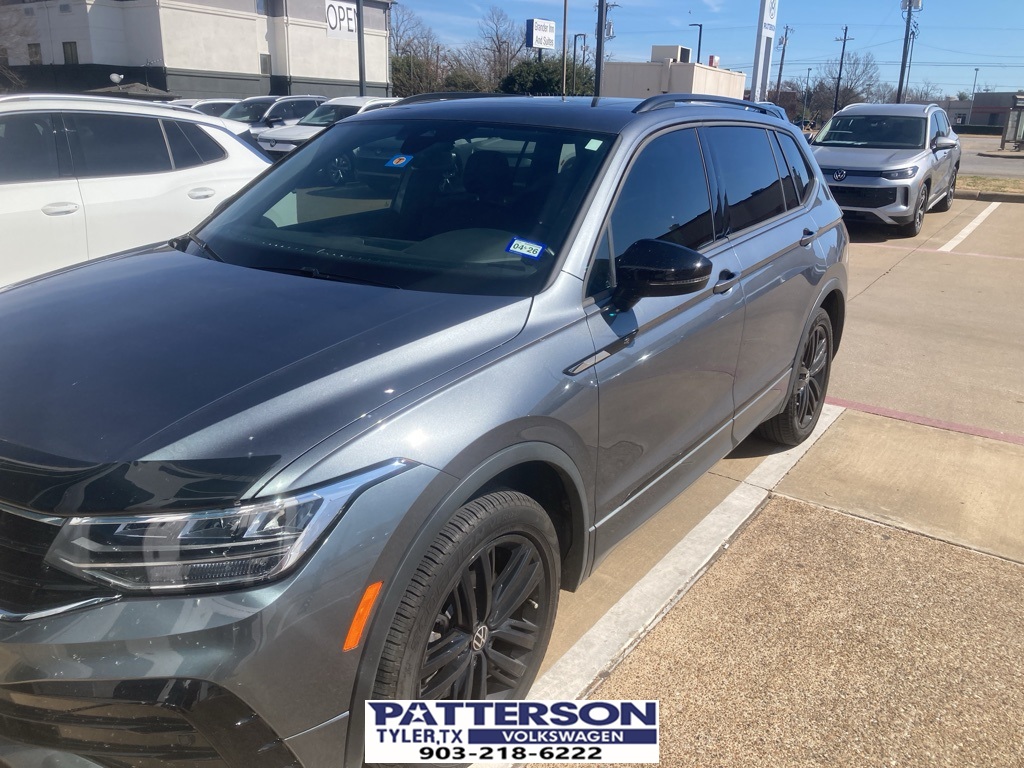2022 Volkswagen Tiguan SE R-LINE BLACK
