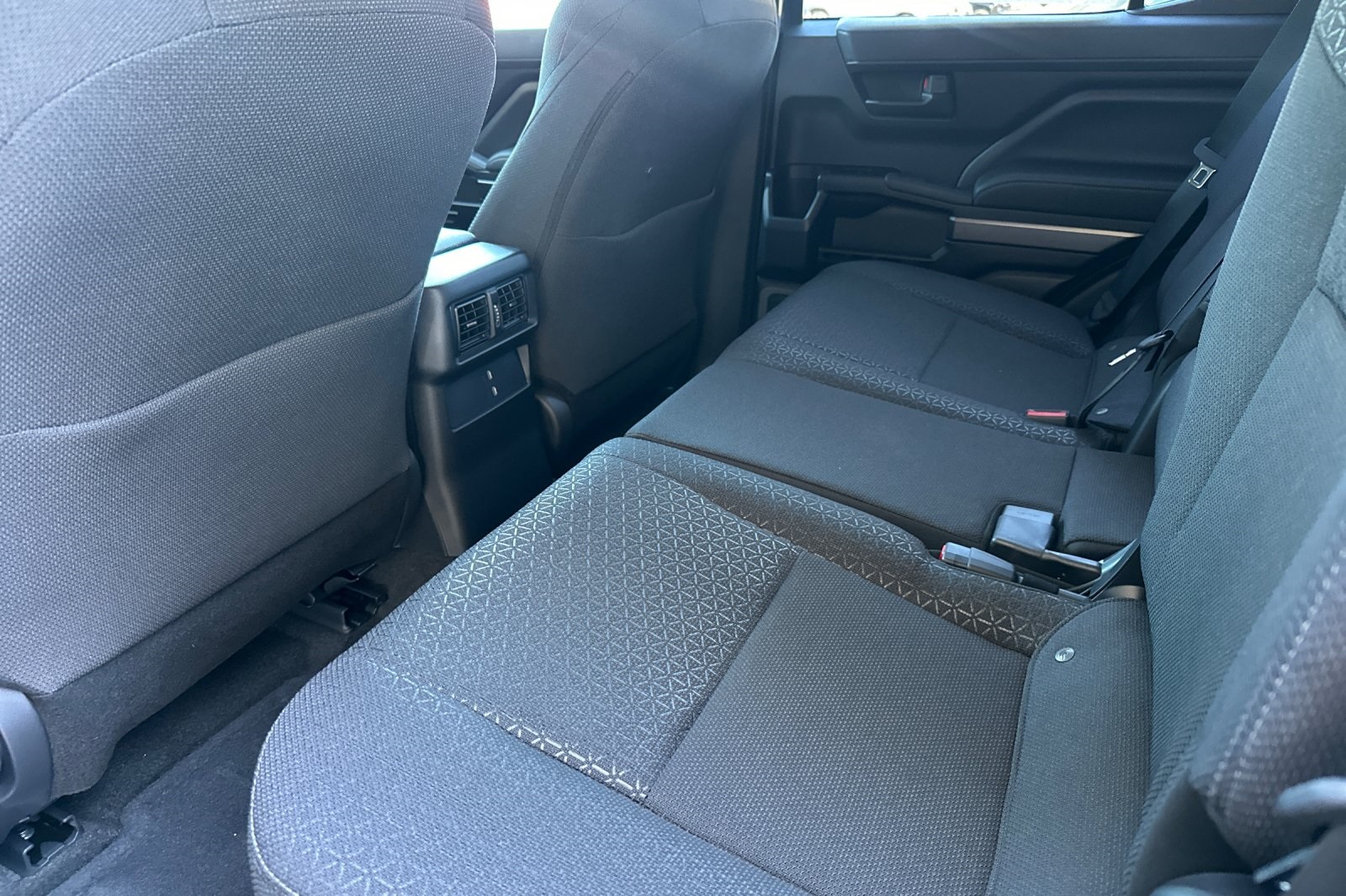 2025 Toyota 4Runner SR5 photo 12