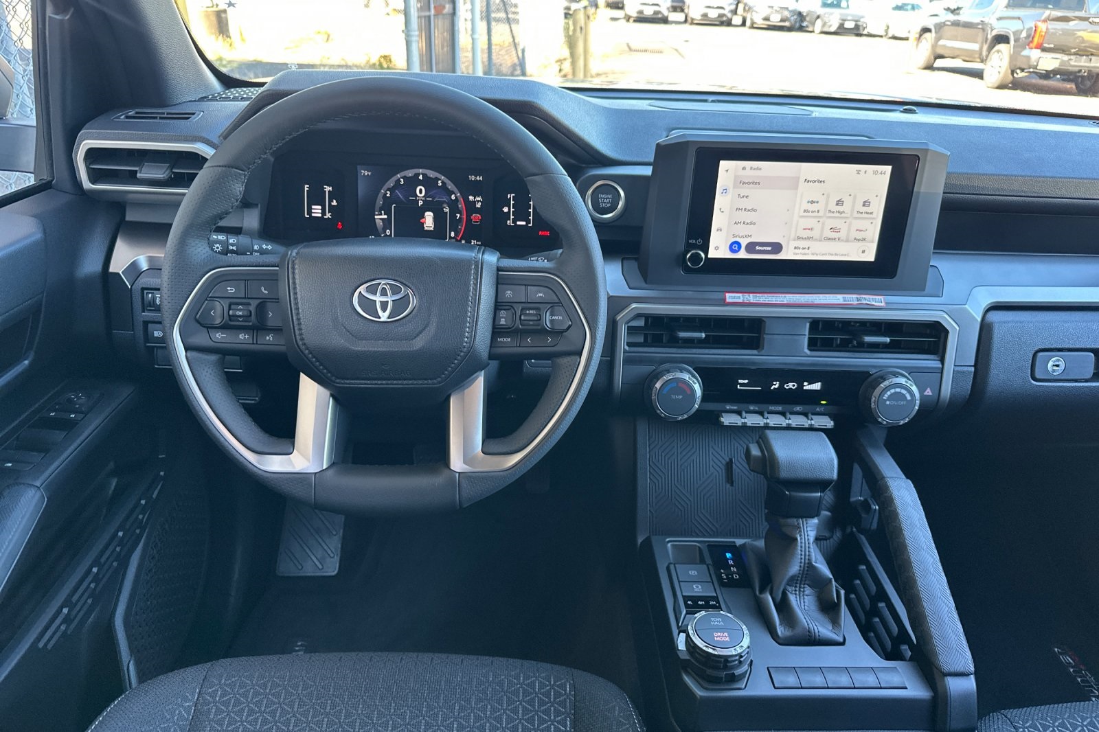 2025 Toyota 4Runner SR5 photo 14