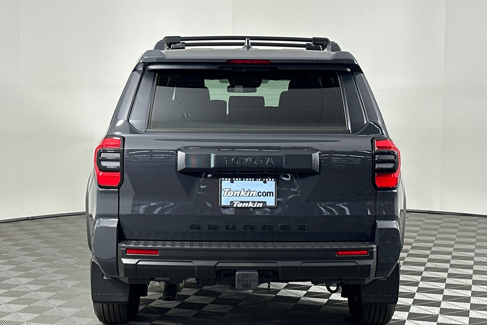 2025 Toyota 4Runner SR5 photo 5