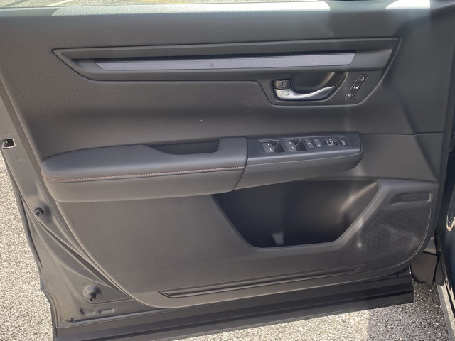 new 2026 Honda CR-V Hybrid car, priced at $41,675