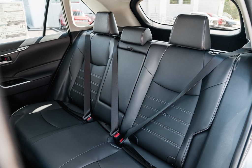 2025 Toyota RAV4 XLE Premium photo 23