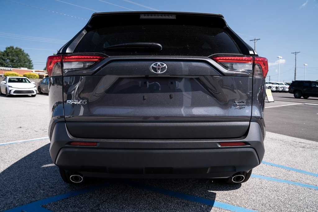 2025 Toyota RAV4 XLE Premium photo 3