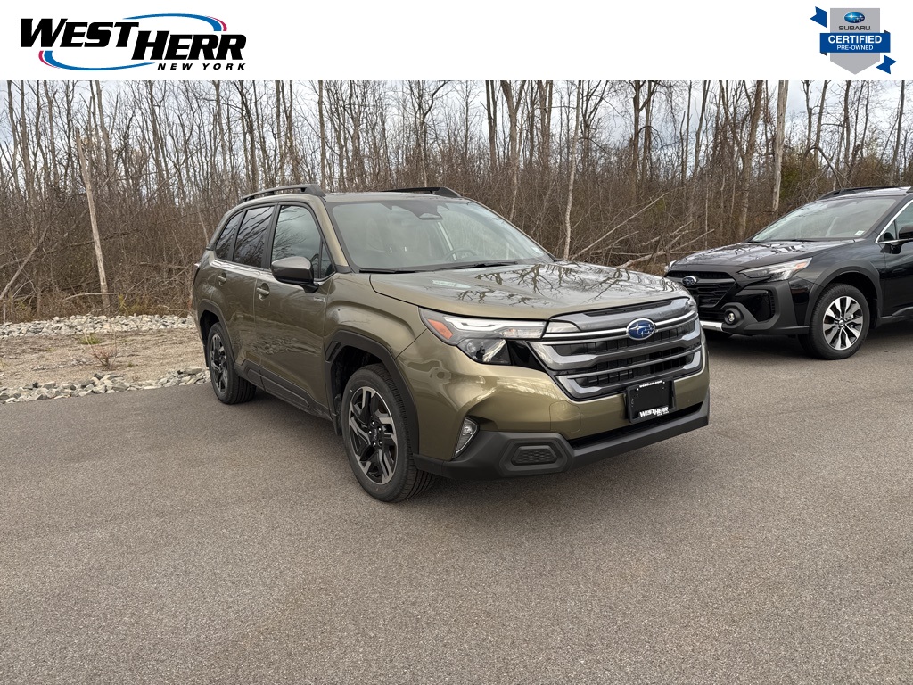 2025 Subaru Forester Premium's photo