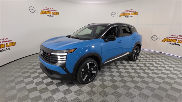 2025 Arctic Ice Blue Metallic/Super Black Nissan Kicks SR SUV