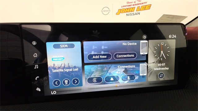 2025 Arctic Ice Blue Metallic/Super Black Nissan Kicks SR FWD SUV