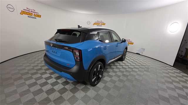 2025 Arctic Ice Blue Metallic/Super Black Nissan Kicks SR FWD SUV