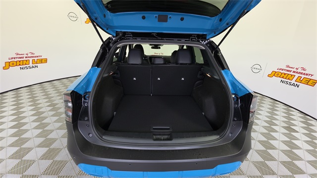 2025 Arctic Ice Blue Metallic/Super Black Nissan Kicks SR FWD SUV