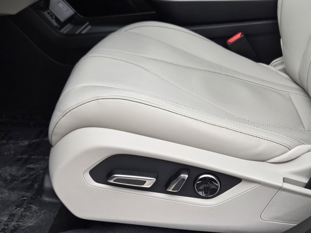 new 2026 Acura RDX car, priced at $49,050