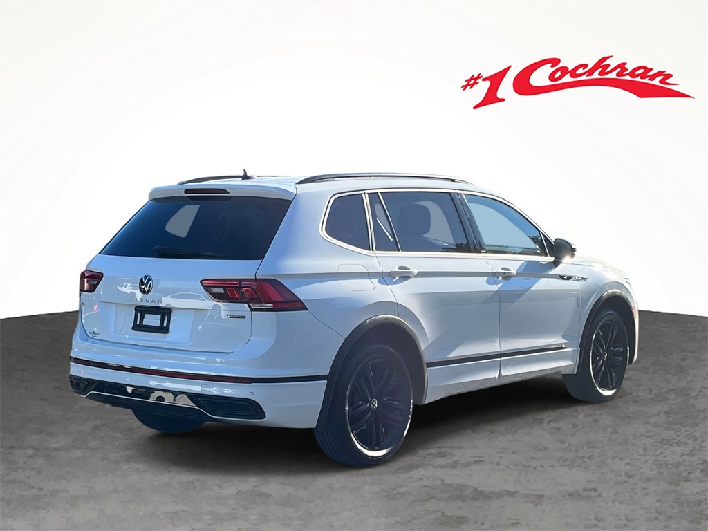 2022 Volkswagen Tiguan SE R-Line Black photo 2