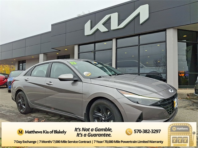 Photo of 2023 HYUNDAI ELANTRA