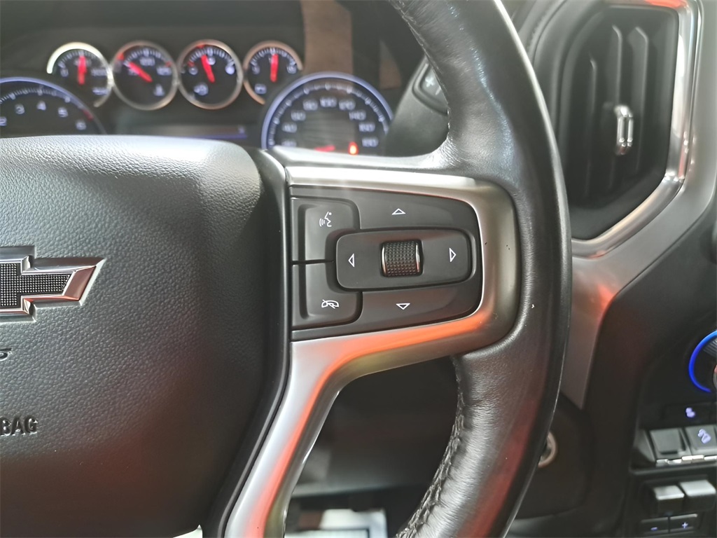 2019 Chevrolet Silverado 1500 LT Trail Boss photo 3