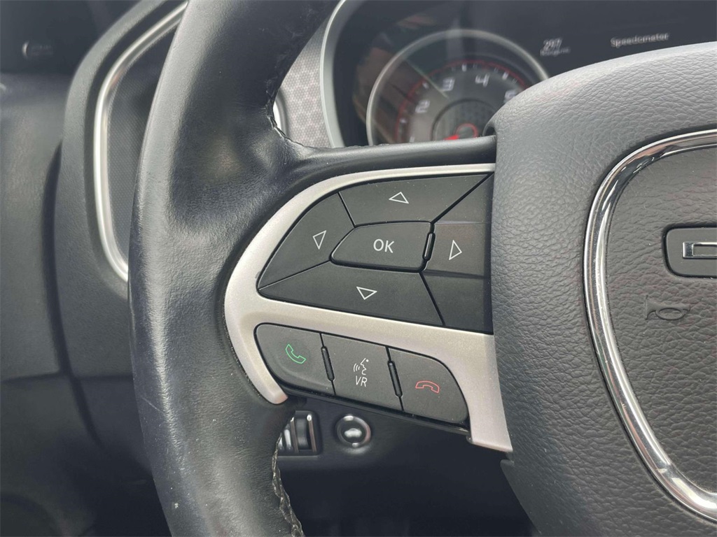 2016 Dodge Charger SXT photo 20