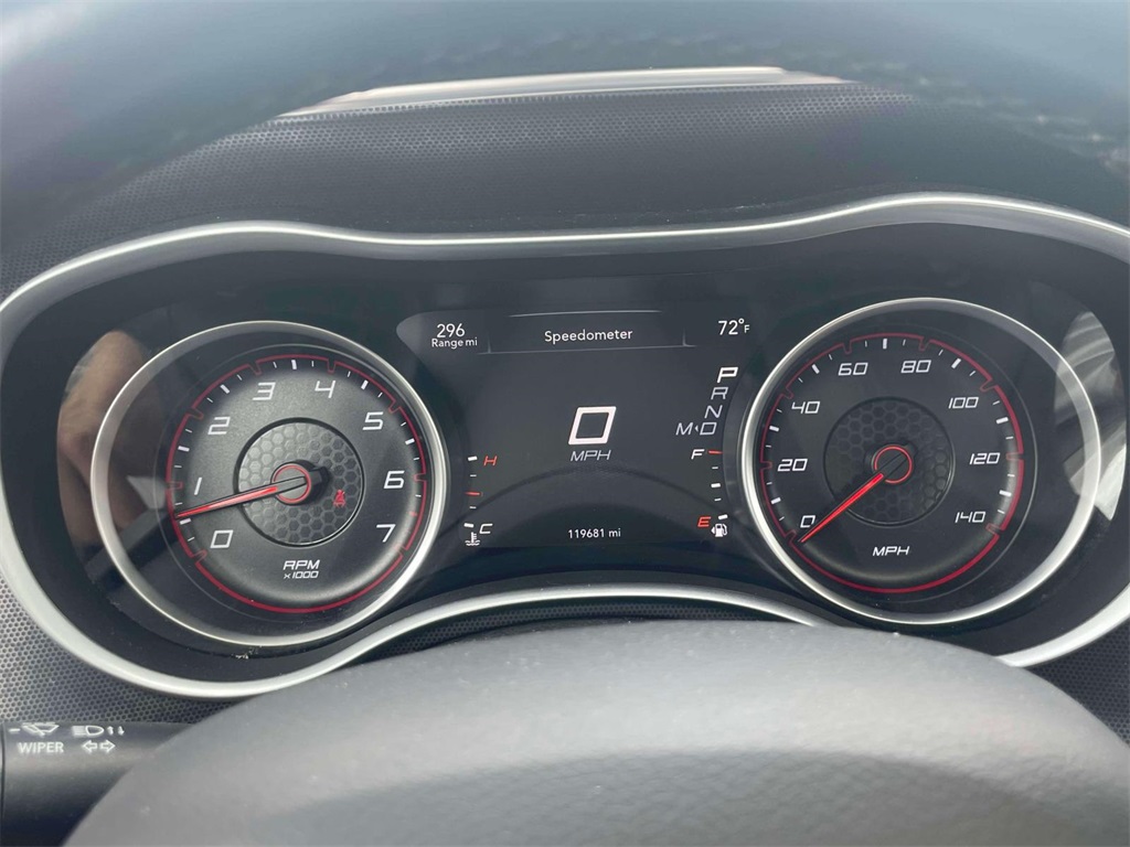 2016 Dodge Charger SXT photo 24