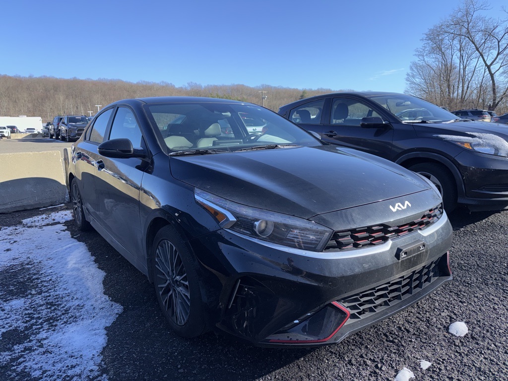 2023 Kia Forte GT-Line's photo