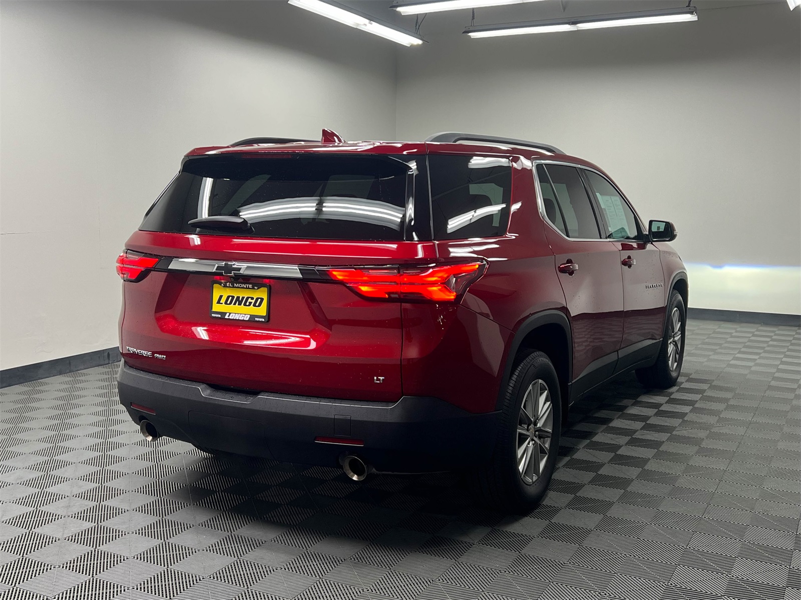 used 2023 Chevrolet Traverse car, priced at $29,788