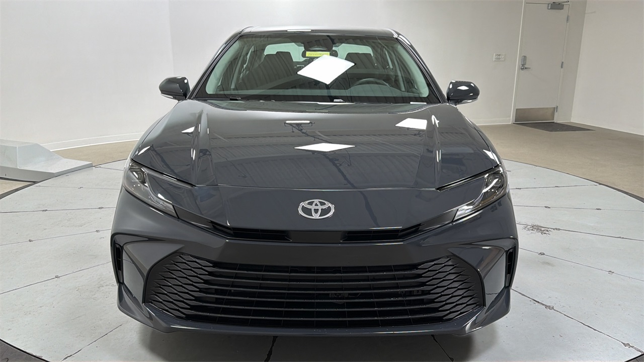 2026 Toyota Camry LE photo 2