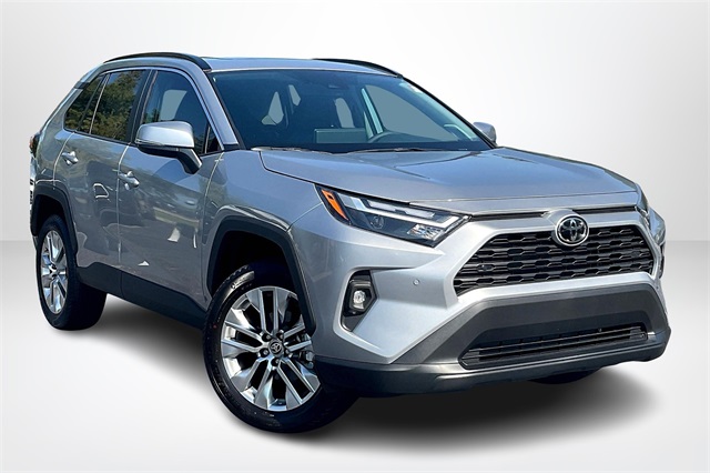 2025 Toyota RAV4 XLE Premium's photo