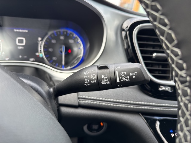 2026 Chrysler Pacifica Limited photo 25
