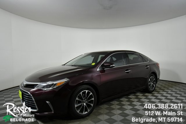 2016 Toyota Avalon XLE's photo