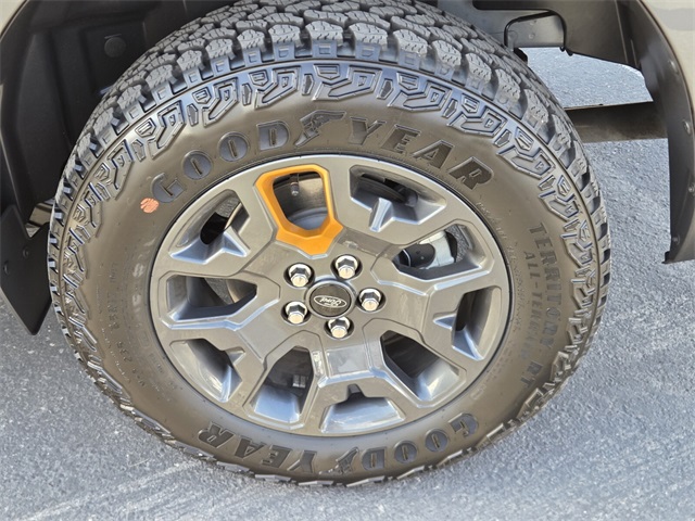 New 2025 Ford Maverick Tremor 4D Crew Cab