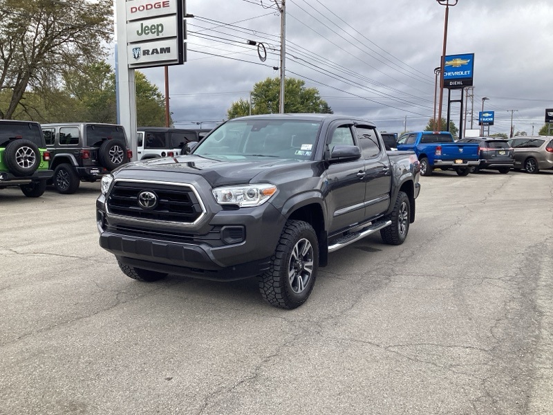 2022 Toyota Tacoma SR photo 3