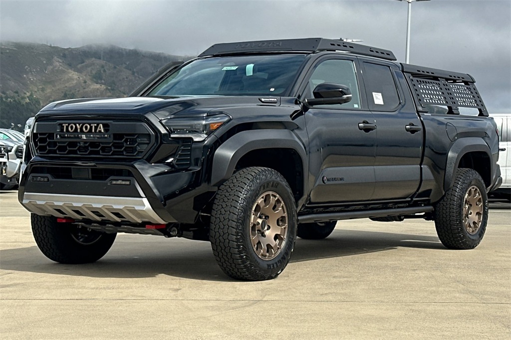 2025 Toyota Tacoma Trailhunter Double Cab photo 8