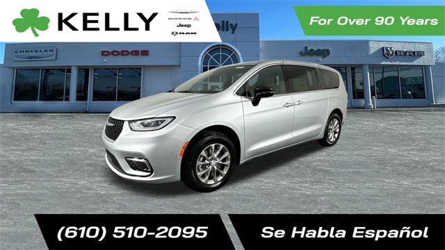 2026 Chrysler Pacifica Select's photo