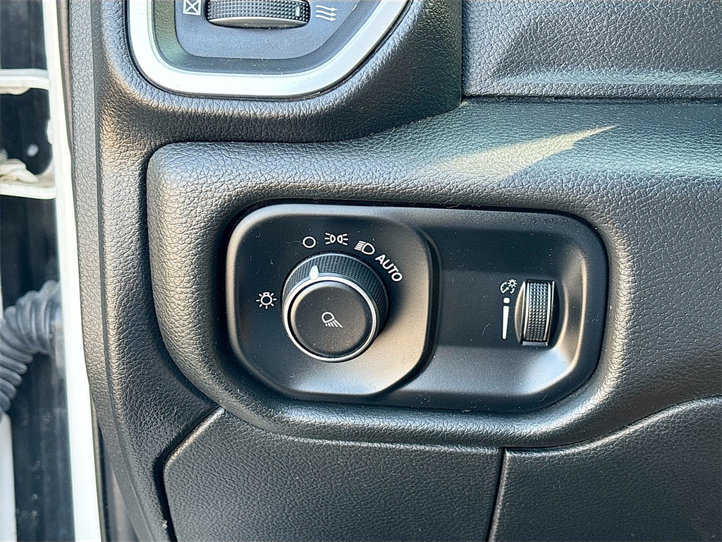 2021 Ram 3500 Big Horn photo 10