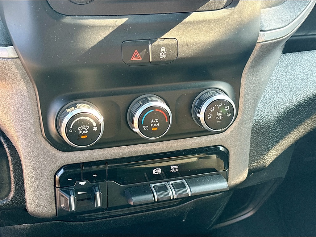 2021 Ram 3500 Big Horn photo 16