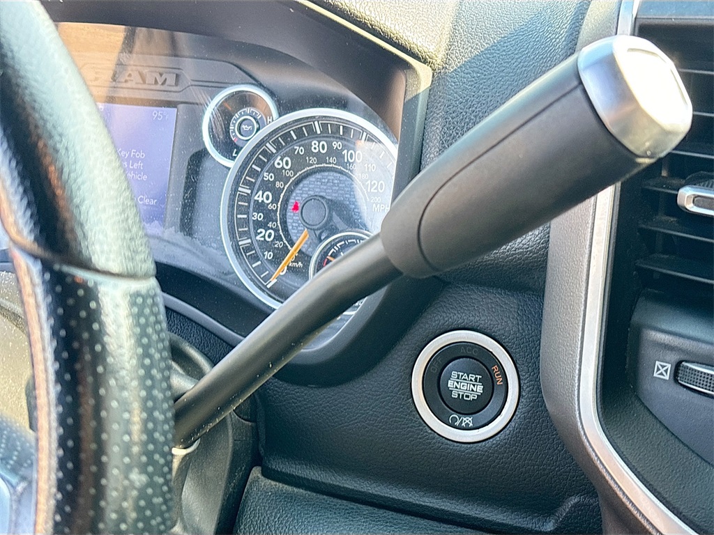 2021 Ram 3500 Big Horn photo 17