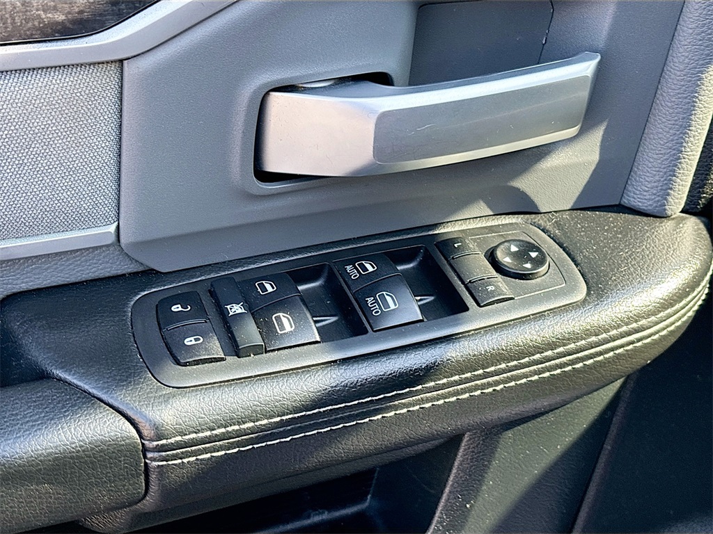 2021 Ram 3500 Big Horn photo 18