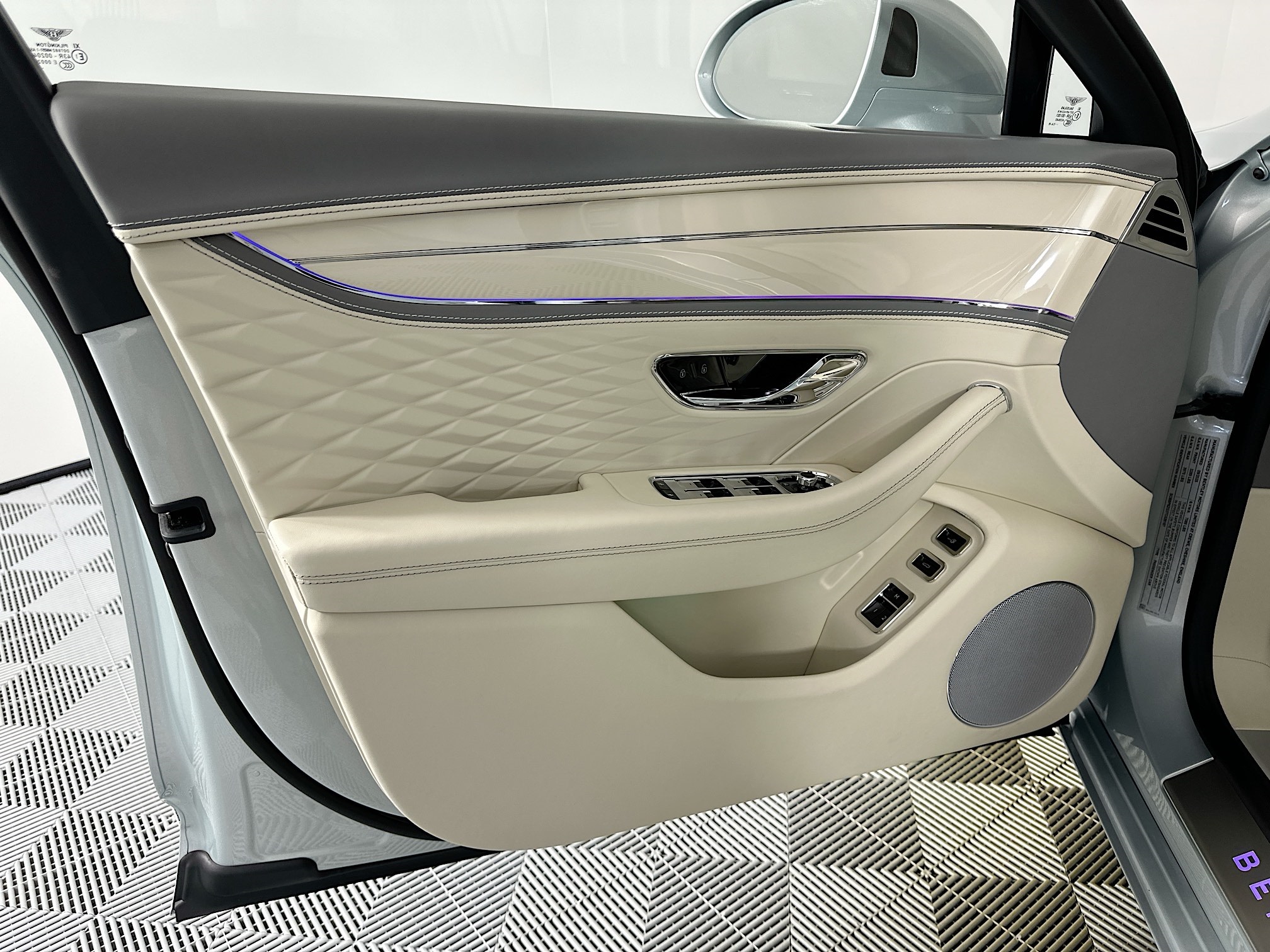new 2026 Bentley Flying Spur car