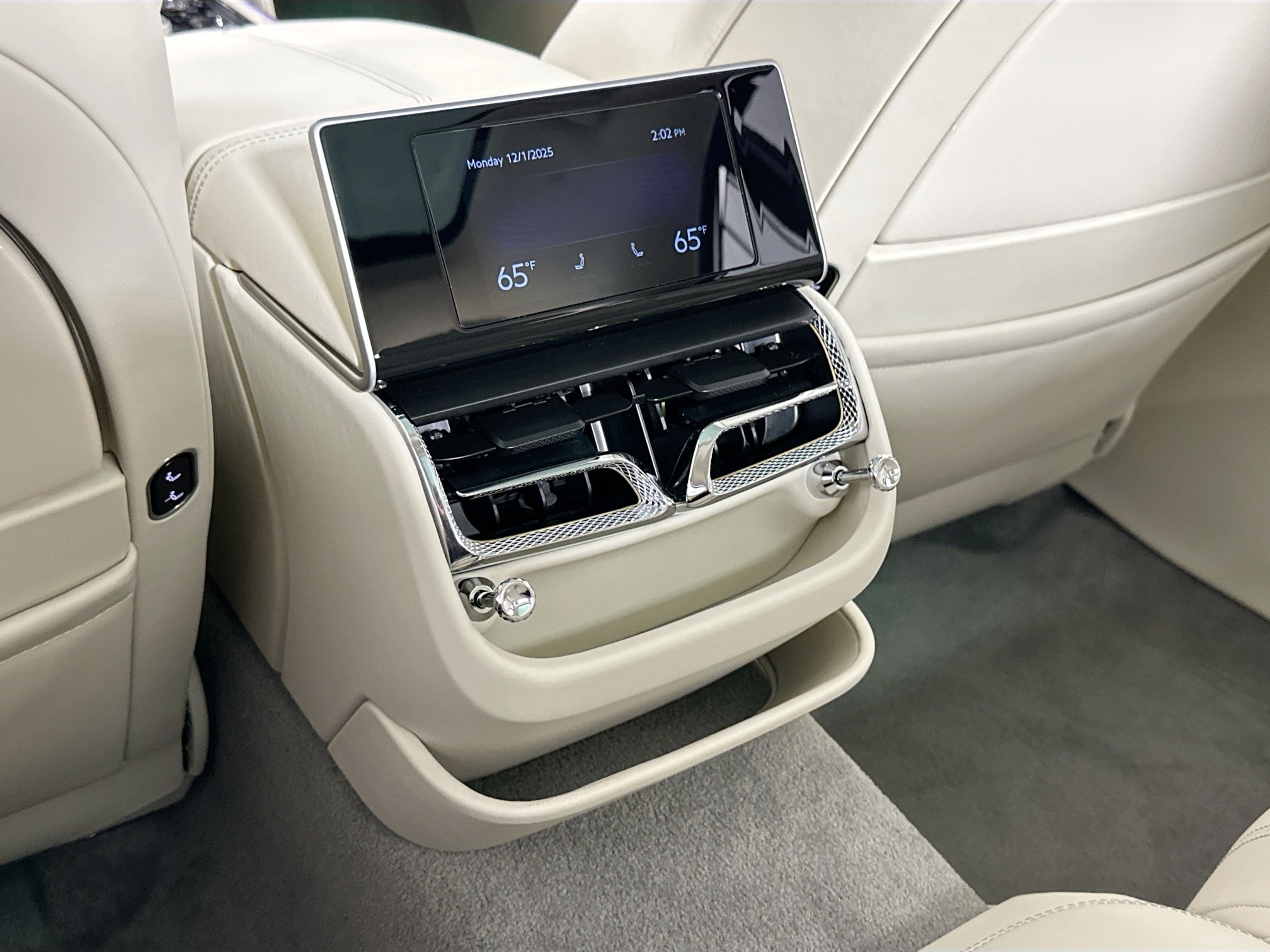 new 2026 Bentley Flying Spur car