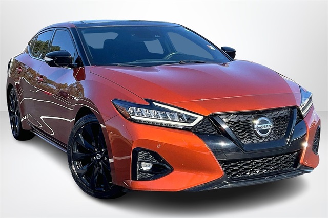 2022 Nissan Maxima SR's photo