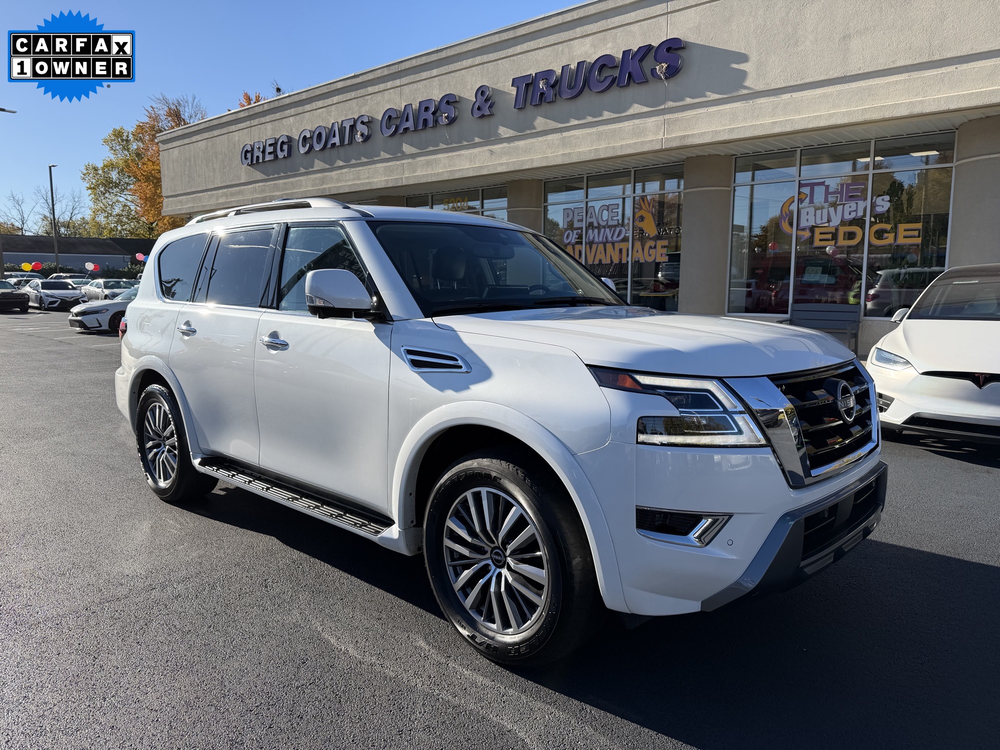 2023 Nissan Armada SL's photo