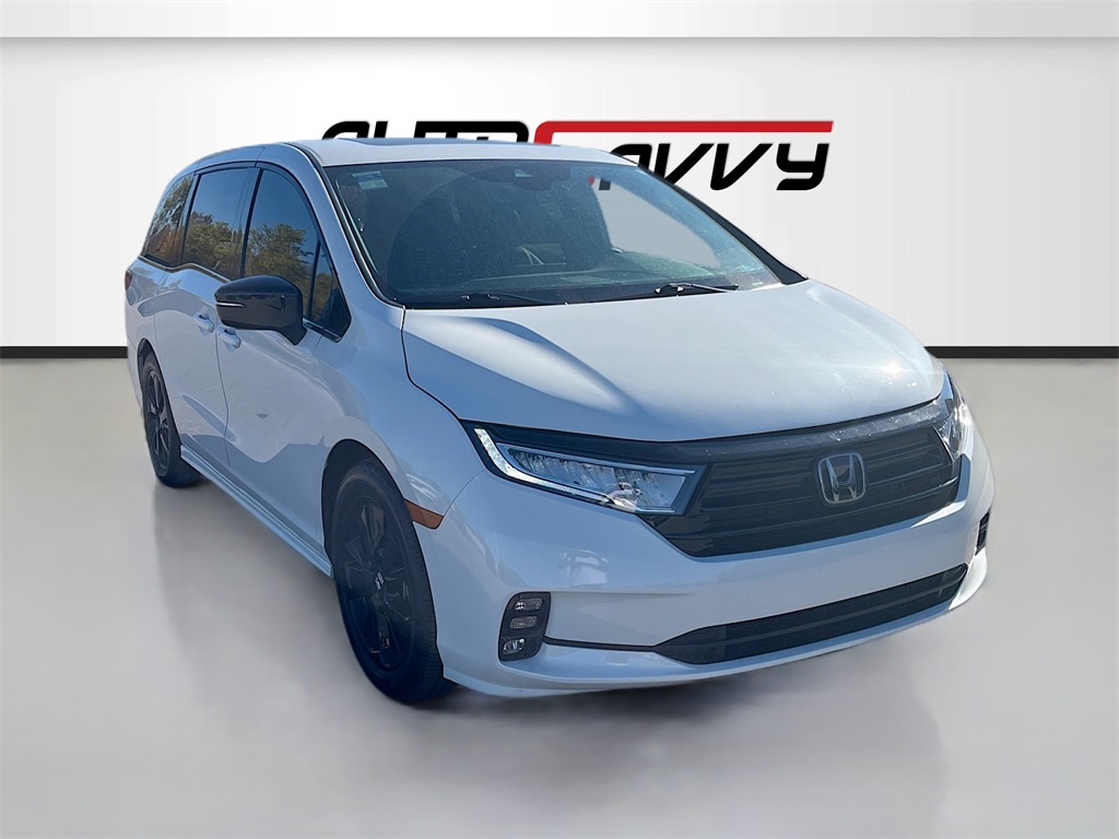 2023 Honda Odyssey SPORT's photo
