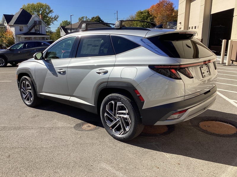 New 2026 Hyundai Tucson Hybrid SUV