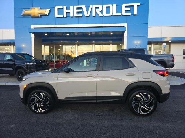 2026 Chevrolet Trailblazer RS photo 2